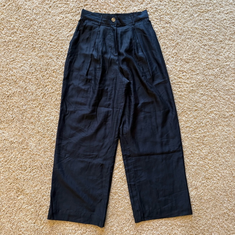 Harlow Flowy Wide Leg High Waisted Pants lightweight fabric - Picture 3 of 9